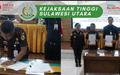 Dr. Andi Muhammad Taufik, SH.,MH.,CGCAE Kepala Kejaksaan Tinggi Sulut Menandatangi Perjanjian Kerja Sama antara Kejaksaan Tinggi Sulut dengan PT. Bank Syariah Indonesia Cabang Manado yang di wakili oleh Area Manajer Bank Syariah Indonesia Cabang Manado Panca Putra