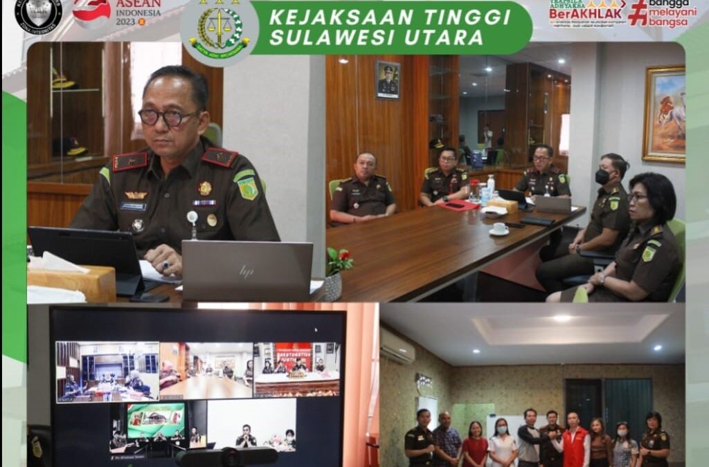 Wakil Kepala Kejaksaan Tinggi Sulut, Sila Pulungan Wakil Kepala Kejaksaan Tinggi Sulut di dampingi Asisten Tindak Pidana Umum Jeffry Paultje Maukar, SH.,MH, beserta Para Kasi Bidang Tindak Pidana Umum melaksanakan ekspose perkara Restorative Justice (RJ) 