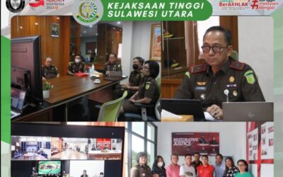 Wakil Kepala Kejaksaan Tinggi Sulut, Sila Pulungan Wakil Kepala Kejaksaan Tinggi Sulut di dampingi Asisten Tindak Pidana Umum Jeffry Paultje Maukar, SH.,MH, beserta Para Kasi Bidang Tindak Pidana Umum melaksanakan ekspose perkara Restorative Justice (RJ)