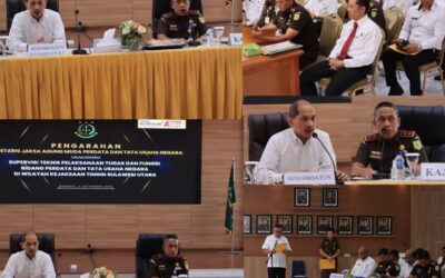Sekretaris Jaksa Agung Muda bidang Perdata dan TUN Kejaksaan RI R.Febrytrianto, S.H.,M.H. didampingi Kepala Kejaksaan Tinggi Sulut Dr. Andi Muhammad Taufik, SH.MH. CGCAE memberikan Pengarahan