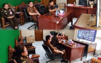 Koordinator Muhammad Harun Sunadi, SE.,SH.,MH selaku Plh. Asisten Tindak Pidana Khusus beserta para Kasi Bidang Tindak Pidana Khusus mengikuti Rapat Kerja Teknis Bidang Tindak Pidana Khusus Kejaksaan RI Tahun 2023