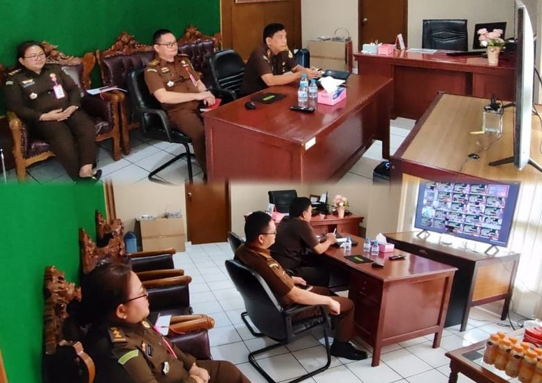 Koordinator Muhammad Harun Sunadi, SE.,SH.,MH selaku Plh. Asisten Tindak Pidana Khusus beserta para Kasi Bidang Tindak Pidana Khusus mengikuti Rapat Kerja Teknis Bidang Tindak Pidana Khusus Kejaksaan RI Tahun 2023