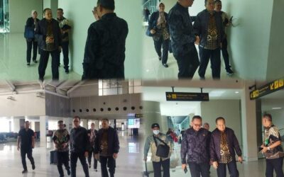 Wakil Kepala Kejaksaan Tinggi Sulut Sila Pulungan menjemput kedatangan Kepala Biro Perlengkapan Kejaksaan Agung RI Bambang Hariyanto, SH.,M.Hum dan Tim