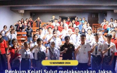 Penkum kejati Sulut melaksanakan Jaksa Masuk Seko0lah di SMK Negeri 1 Manado