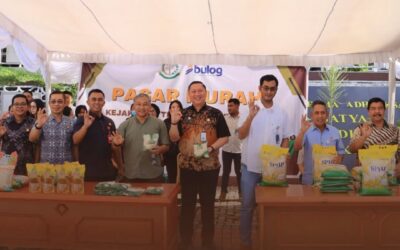 Kajati Buka Pasar Murah Bekerjasama Dengan Bulog Sulut-Go