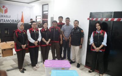 Tim Penyidik Kejaksaan Negeri Kotamobagu Lakukan Penggeledahan Terkait Dugaan Korupsi Dana Hibah Pengawasan Pilkada